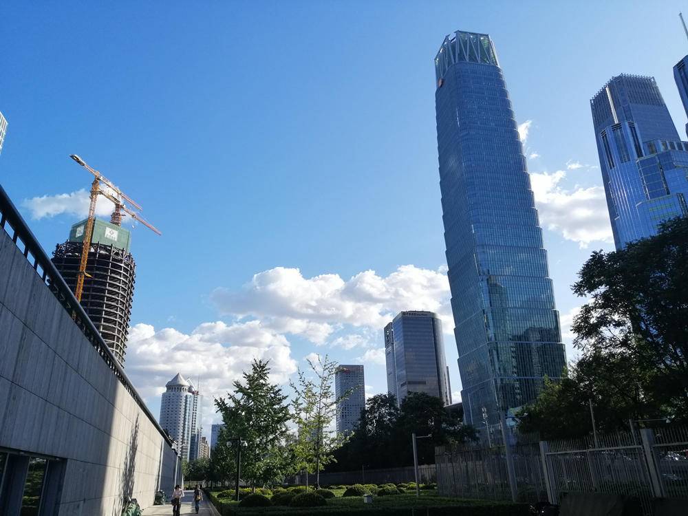長續(xù)航大內(nèi)存，華為麥芒7帶你體驗AI拍攝的樂趣