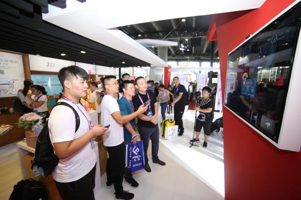 不知道京東之家就OUT了！ 9月來(lái)2018天翼智能生態(tài)展打卡
