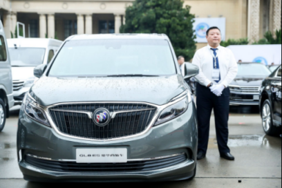 上汽集團(tuán)向進(jìn)口博覽會(huì)交付逾千輛接待用車(chē)