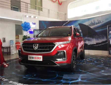 想買小型SUV？有那個錢能買大個的哈弗M6了！
