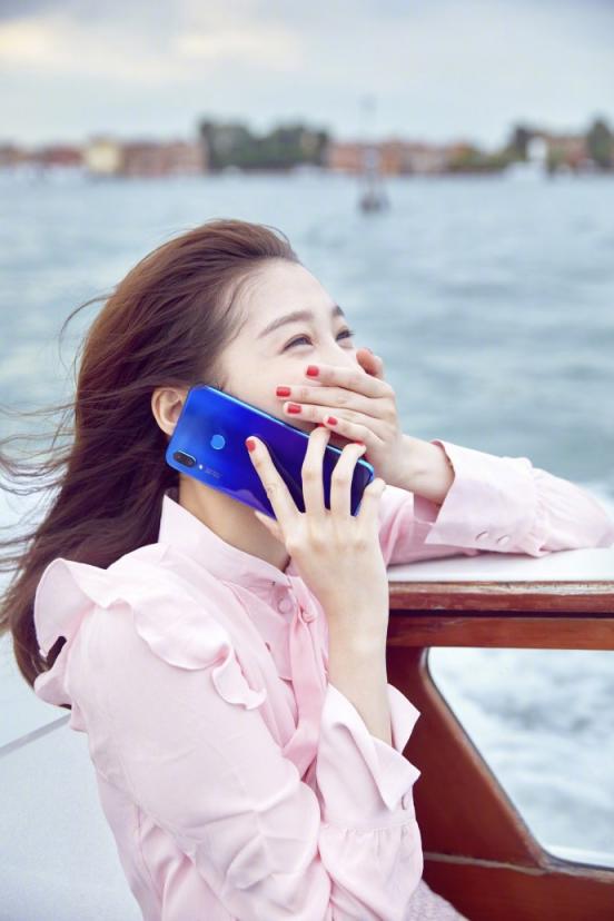 關曉彤同款時尚全能王，華為nova3i大內(nèi)存6GB+128GB版驚艷開售