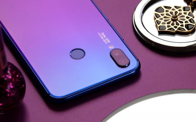 關曉彤同款時尚全能王，華為nova3i大內(nèi)存6GB+128GB版驚艷開售