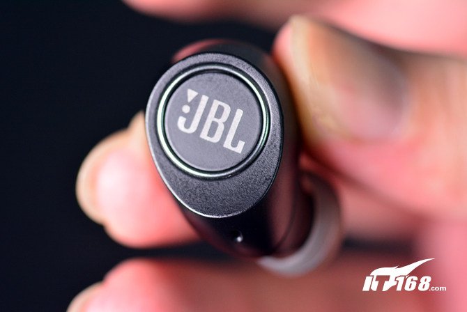 隨享隨聽無拘束 JBL FREE真無線入耳式耳機(jī)評測