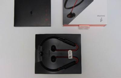 1MORE便攜頸掛電競耳機，聽聲辨位帶你天天吃雞