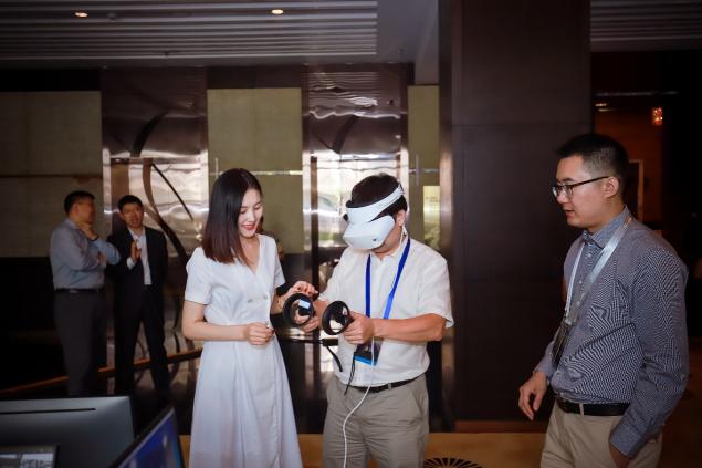 和思易出席戴爾易安信教育行業(yè)客戶高層峰會，看教育未來如何薪火傳承