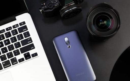 老外嫌棄新iPhone美顏太假？那他們可能沒(méi)用過(guò)這款國(guó)產(chǎn)手機(jī)