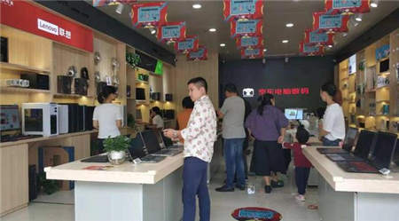 電腦城發(fā)展新契機！益陽及永州京東電腦數(shù)碼專賣店迎來正式開業(yè)