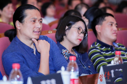 消費(fèi)升級(jí)的同時(shí)更要精神升級(jí)——簡(jiǎn)一攜手酈波共話中國(guó)儒將精神