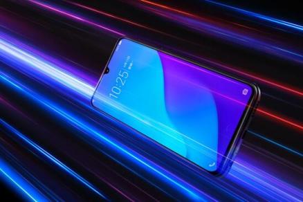 更大屏占比，vivo Z3水滴屏引領新時尚潮流！