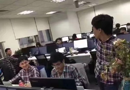 1024程序員節(jié)，女朋友給我的這個(gè)禮物該不該收？