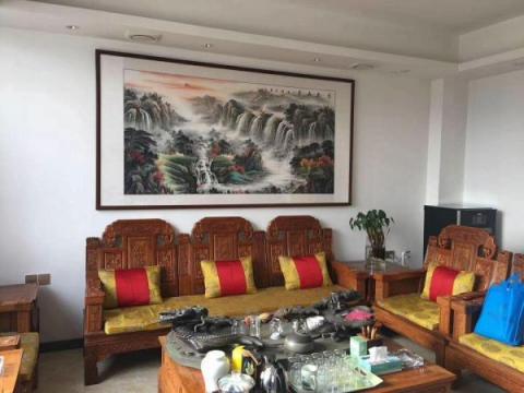 客廳沙發(fā)墻掛畫(huà)推薦！五幅山水國(guó)畫(huà)打造不同美麗的家！