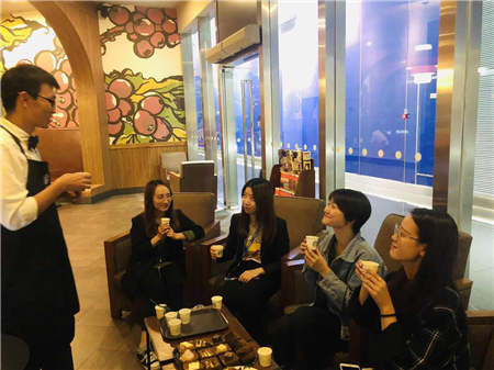 世界500強(qiáng)互聯(lián)網(wǎng)企業(yè)探秘：這位女員工竟把生活過成了這樣？