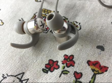 聽(tīng)歌要音質(zhì)好又要顏值高？天貓上這款藍(lán)牙耳機(jī)賣得好