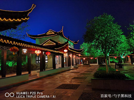 快來看華為P20 Pro鏡頭下夜景樣張，堪稱美膩！