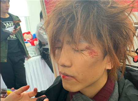 95后女生化妝后 男生竟想退貨！網(wǎng)友：自己長啥樣心理沒數(shù)嗎？