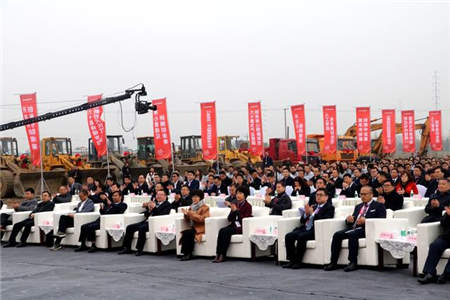 大力推動創(chuàng)新驅(qū)動發(fā)展 全面支持初創(chuàng)企業(yè)孵化