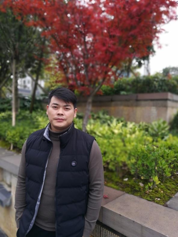 這件石墨烯發(fā)熱馬甲，不僅能保暖，還能做大保健