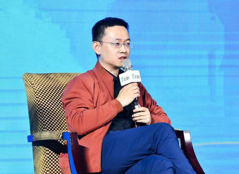 中譯語通CEO于洋出席2018億歐創(chuàng)新者年會(huì)，暢談“另類數(shù)據(jù)：新石油”