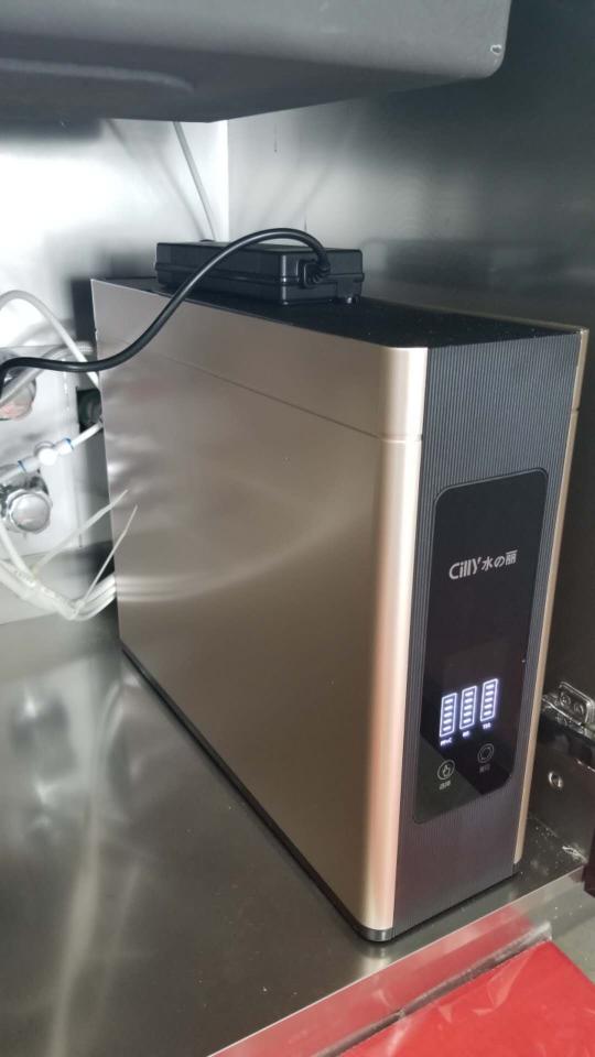 桶裝水送水工被確診新冠肺炎，預(yù)防病毒交叉感染亟需新飲水解決方案