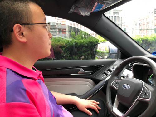 領(lǐng)界EV車(chē)主真會(huì)聊，買(mǎi)電動(dòng)車(chē)“三重要”要記下！