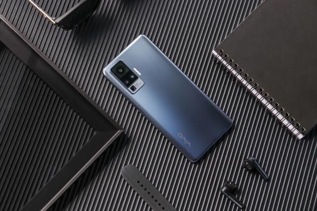 專業(yè)影像旗艦帶來(lái)震撼體驗(yàn) vivo X50 Pro搭載超穩(wěn)微云臺(tái)技術(shù)