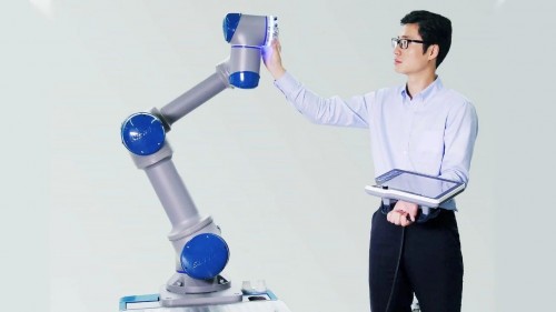 新松協(xié)作機(jī)器人在檢測(cè)領(lǐng)域提效，全靠這個(gè)“機(jī)器人大腦