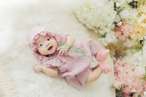 4個(gè)月大女嬰罹患白血病，父母求助輕松籌，6千位愛心人士溫暖相助