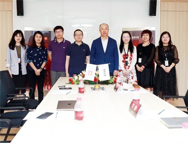 東易日盛與小米科技合作達成，科技聯(lián)手共贏新未來