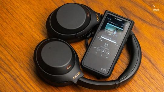 索尼 WH-1000XM4 體驗：充電 10 分鐘播放 5 小時，降噪依舊強