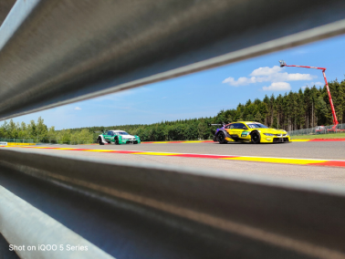 性能與速度相遇，iQOO BMW M4 DTM賽車美圖公布