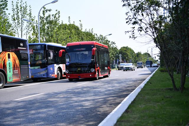 安徽首條智能網(wǎng)聯(lián)5G線路開(kāi)通 安凱無(wú)人駕駛客車投入開(kāi)放道路運(yùn)行！