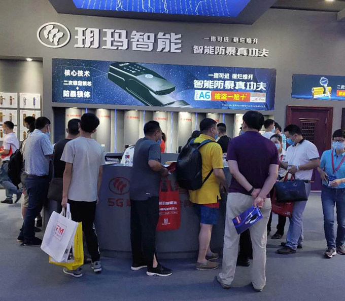 智能門鎖安全升級受關(guān)注，玥瑪二次鎖定更安全
