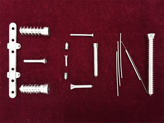 李揚(yáng)德的“生意經(jīng)”：28年轉(zhuǎn)型3次，讓手工加工廠蛻變成科技龍頭