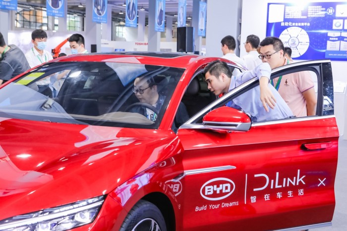 “聰明的車”&“智慧的家”，比亞迪DiLink聯(lián)手美的IoT賦能車家互聯(lián)新形態(tài)