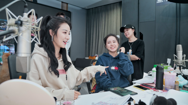 勝負(fù)已分？薇婭雙十一預(yù)售首日GMV53.2億元，超李佳琦14.5個(gè)億