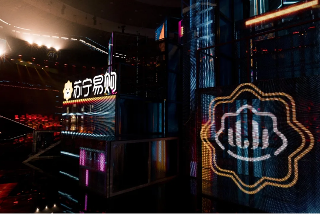 今晚7點(diǎn)半北京衛(wèi)視蘇寧超級秀，高能預(yù)警！