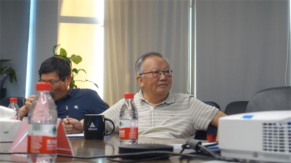 中國3G之父李世鶴蒞臨云軸科技，產(chǎn)品化私有云獲認可