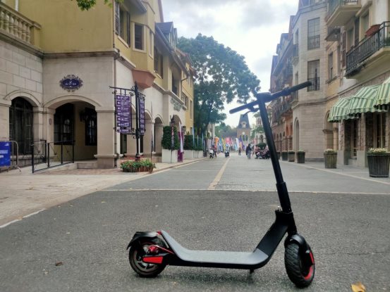 首屆中國自行車電動(dòng)車流行趨勢發(fā)布會(huì)召開，愛瑪新品驚艷全場