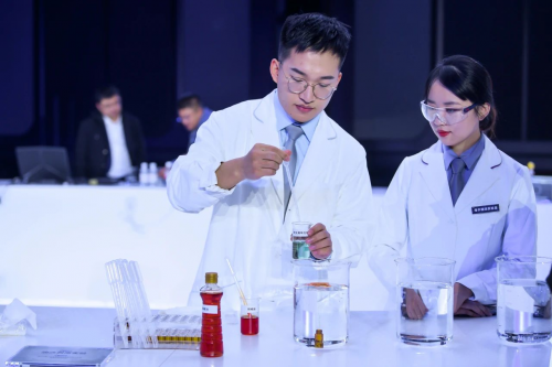 海爾BlingBling彩裝機(jī)成功“出圈”的邏輯