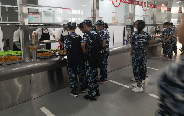 效率與體驗(yàn)為先！淺談智慧食堂的人臉識(shí)別選型與部署