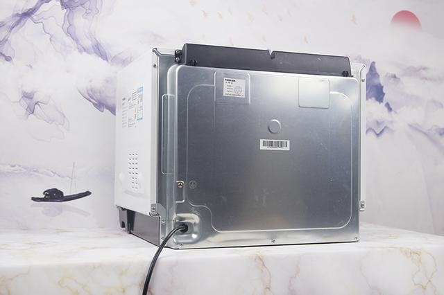 東芝微蒸烤一體機ER-RD7000CNW，全能料理的嘗鮮體驗