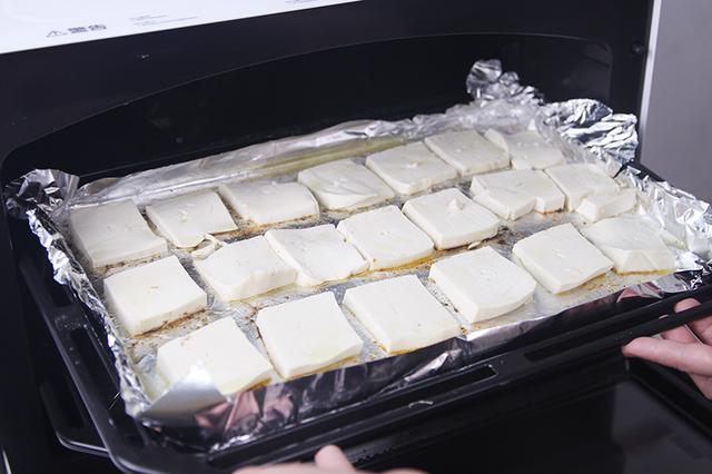 東芝微蒸烤一體機ER-RD7000CNW，全能料理的嘗鮮體驗
