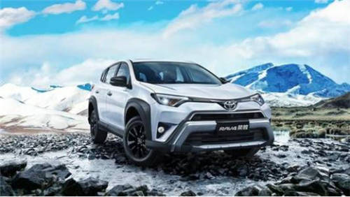 RAV4榮放雙擎版，擁有傲視同級(jí)的三種四驅(qū)系統(tǒng)