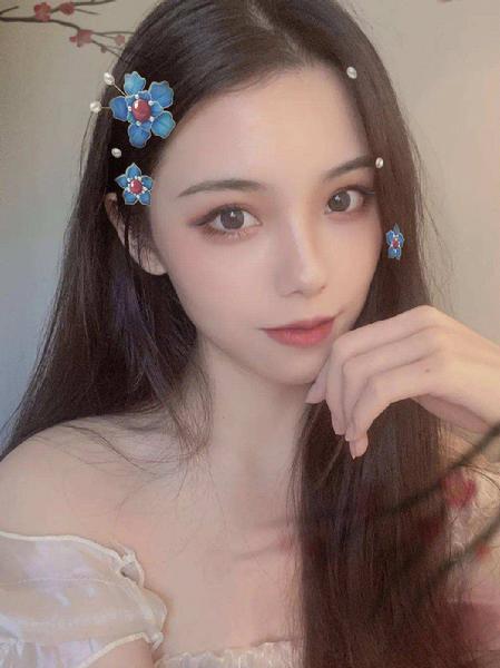 國潮當(dāng)?shù)溃缊D用傳統(tǒng)文化俘獲“后浪”