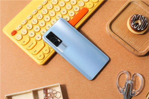 「iQOO 京曝新品日」活動完美收官！多款新品戰(zhàn)績喜人