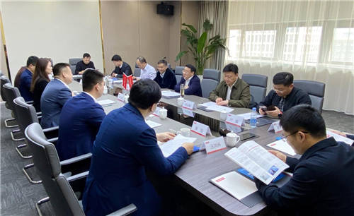 江西省政協(xié)副主席、省工商聯(lián)主席雷元江一行蒞臨華云數(shù)據(jù)調(diào)研考察：鼓勵加強自主創(chuàng)新 提高企業(yè)核心“硬實力”