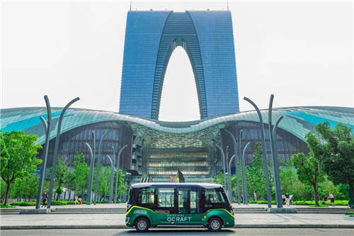 立足真實場景商業(yè)化運營！金旅星辰自動駕駛小巴閃耀上海車展