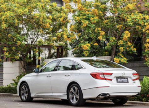 雅閣和凱酷哪個好？誰更符合新型時代的購車模式？