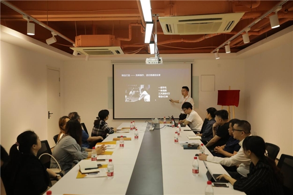 人才孵化，產(chǎn)教融合！米絡(luò)星集團(tuán)攜手橫影學(xué)院共促直播產(chǎn)業(yè)發(fā)展