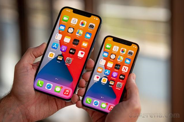 愛回收科技資訊：iPhone13或?qū)⒉捎酶咚⑵?/></p><p>該顯示屏將使用一種新的顯示技術(shù)。據(jù)悉，三星是低溫多晶氧化物(LTPO)薄膜晶體管(TFT)OLED顯示屏的唯一供應(yīng)商，且此顯示屏支持120Hz刷新率。蘋果正計(jì)劃在兩個高端iPhone型號中使用LTOP TFT OLED。LG將為兩個低端型號提供低溫多晶硅(LTPS)TFT OLED顯示屏。包括iPhone 12系列和其他傳統(tǒng)機(jī)型，三星預(yù)計(jì)今年將向蘋果供應(yīng)多達(dá)1.2億至1.3億塊OLED顯示屏。而LG方面，則希望能達(dá)到5000萬塊。</p><p>此前，三星一直是iPhone顯示屏的主要供應(yīng)商。在過去的時間里，這家韓國科技巨頭憑借其在顯示屏領(lǐng)域的領(lǐng)先技術(shù)，再次獲得了約8000萬臺iPhone顯示屏的訂單。</p><p>以上信息由愛回收科技資訊整理報道，愛回收隸屬于萬物新生集團(tuán)，團(tuán)隊(duì)成立于2009年，初創(chuàng)品牌愛回收于2011年5月上線，是一家家“互聯(lián)網(wǎng)+環(huán)保”類型的循環(huán)經(jīng)濟(jì)企業(yè)。萬物新生集團(tuán)旗下4大業(yè)務(wù)線包含：愛回收、拍機(jī)堂、拍拍、海外業(yè)務(wù)AHS DEVICE。</p><p>愛回收作為全國最大的二手3C產(chǎn)品回收平臺，致力于為用戶提供“高效、專業(yè)、安全”的一站式電子產(chǎn)品回收服務(wù)，針對用戶的三大痛點(diǎn)：二手回收價格不透明、缺少便捷的回收渠道、擔(dān)心自己的隱私遭到侵犯，建立了“產(chǎn)品透明估價”、“產(chǎn)品環(huán)保處理”和“隱私清除”標(biāo)準(zhǔn)回收體系，通過科學(xué)的智能價格評估系統(tǒng)給用戶合理透明的定價，承諾徹底粉碎舊機(jī)內(nèi)的用戶信息。目前，愛回收已完成和京東及全部主流手機(jī)品牌的線上回收、以舊換新場景構(gòu)建。</p><p>萬物新生集團(tuán)以“讓閑置不用，都物盡其用”為使命，以成為“全球二手行業(yè)的創(chuàng)新者和引領(lǐng)者”為企業(yè)愿景，定位于一家以二手供應(yīng)鏈為基礎(chǔ)的技術(shù)和服務(wù)型公司，以“供應(yīng)鏈能力為本，堅(jiān)持技術(shù)驅(qū)動，能力開放賦能產(chǎn)業(yè)鏈”為原則，打造社會價值和商業(yè)價值結(jié)合共振的全球典范。</p>						<p style=